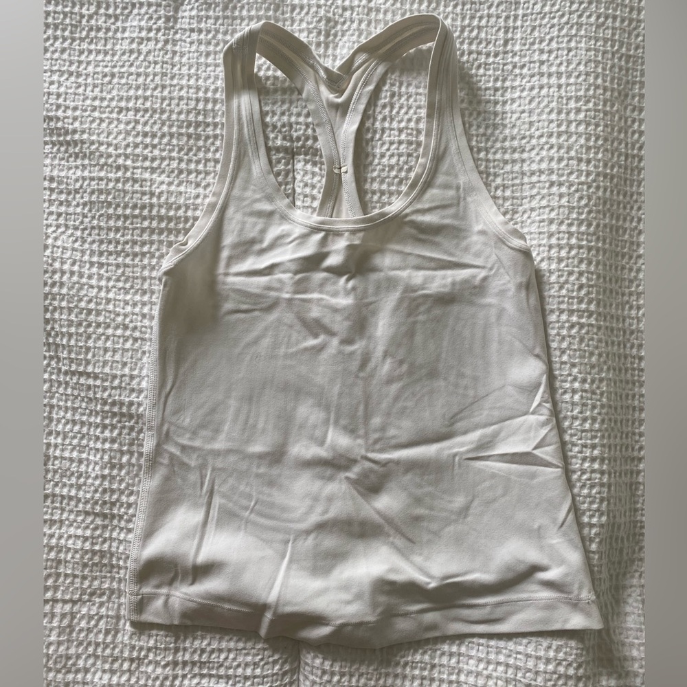 Used like new Lululemon tank top size XS.